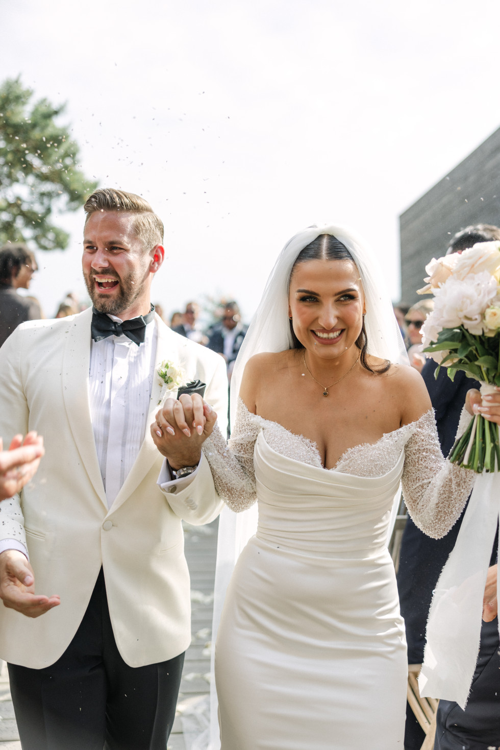 Meira Omar och Oskar Nordstrand bröllopsbild