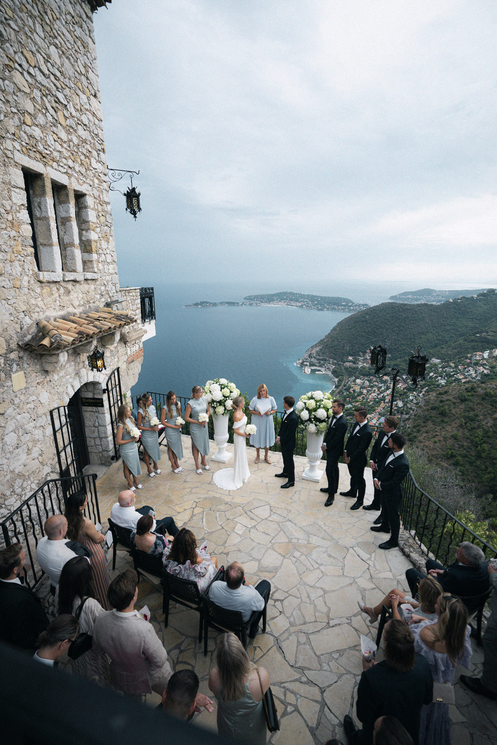 brudpar gifter sig i Cannes