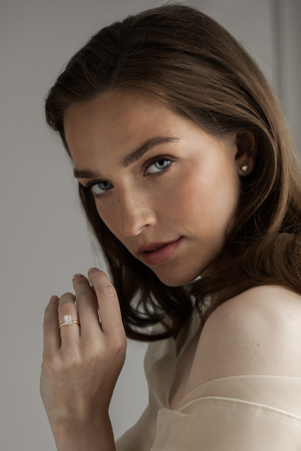 Stilren bröllopsring med tidlös design från Karaat Jewelry