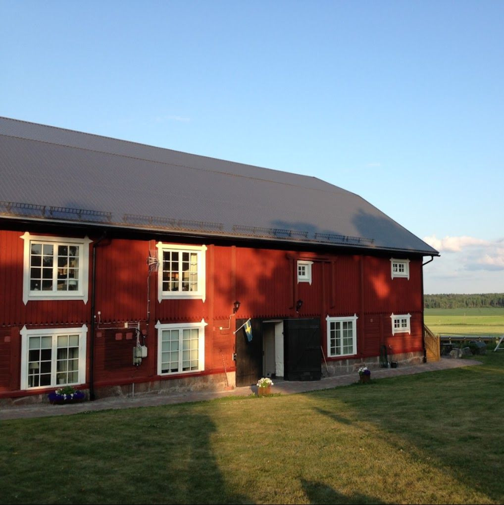 Bröllop på Låsta Gårdshotell i vacker lantlig miljö i Strängnäs.
