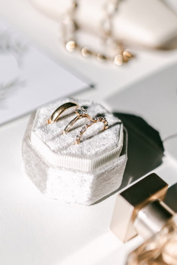 Jewellery by Jenny – unika vigsel- och förlovningsringar med gediget hantverk