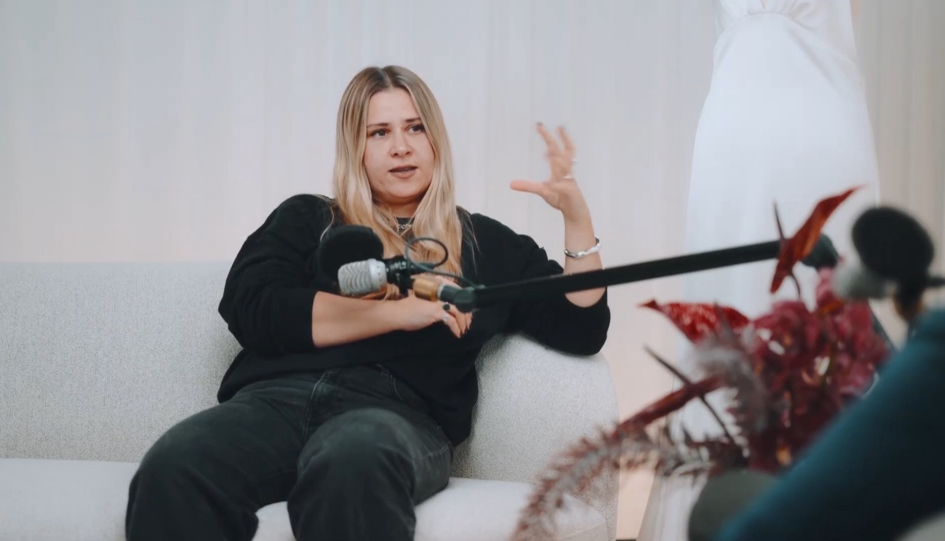 Tatsiana från Off Fram Bridal