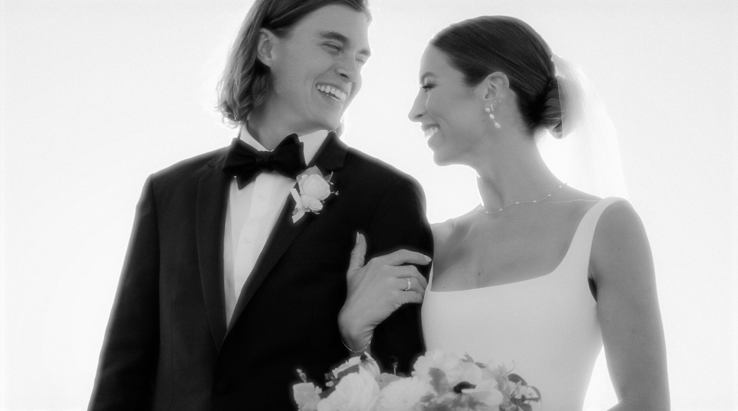 Matcha förlovnings- och vigselring