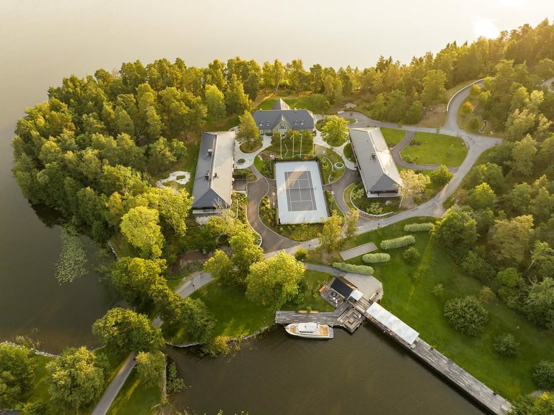 vy över hela Hackholmssund