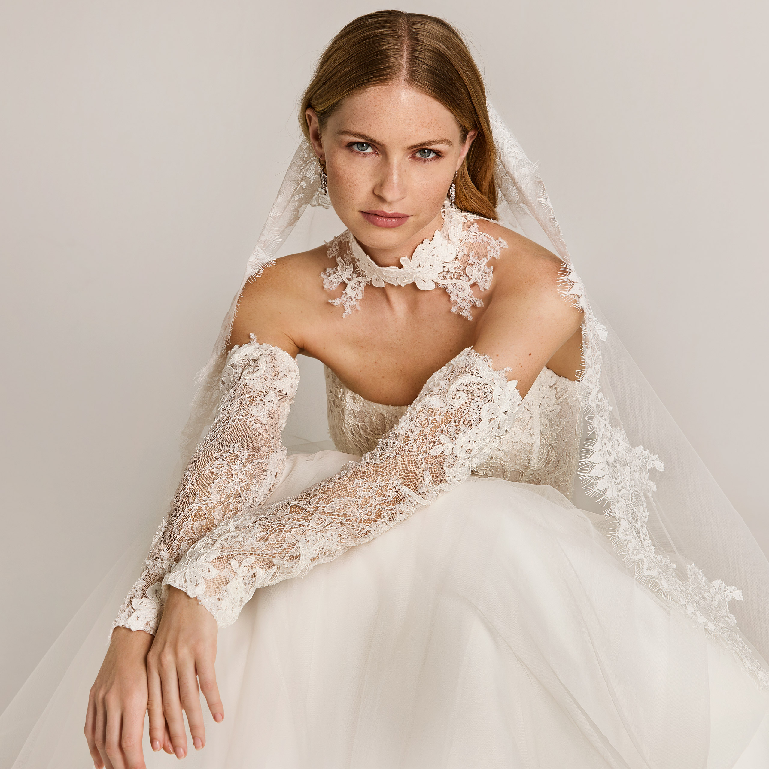 spets-brudklanning-lace-layering-avtagbara-armar.