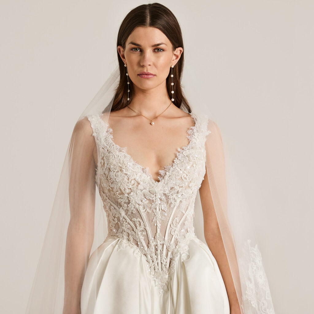 brudmode trender med v-formad basque waist korsett
