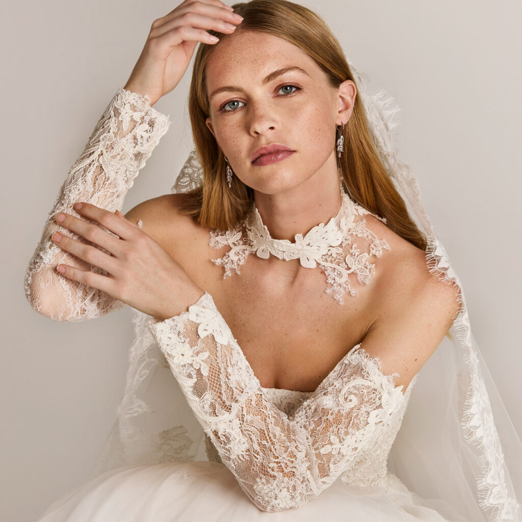 spets brudklänning lace layering med avtagbara spetsärmar och choker