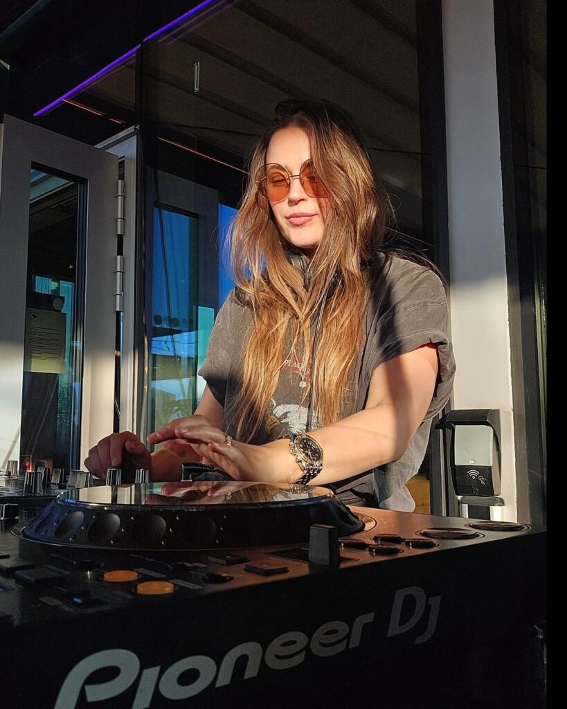 scandinavian entertainment group - dj och musik till brollopsfest